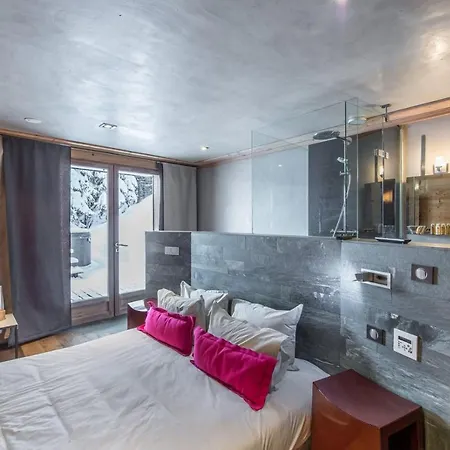 Renbrabd Penthouse Mountain